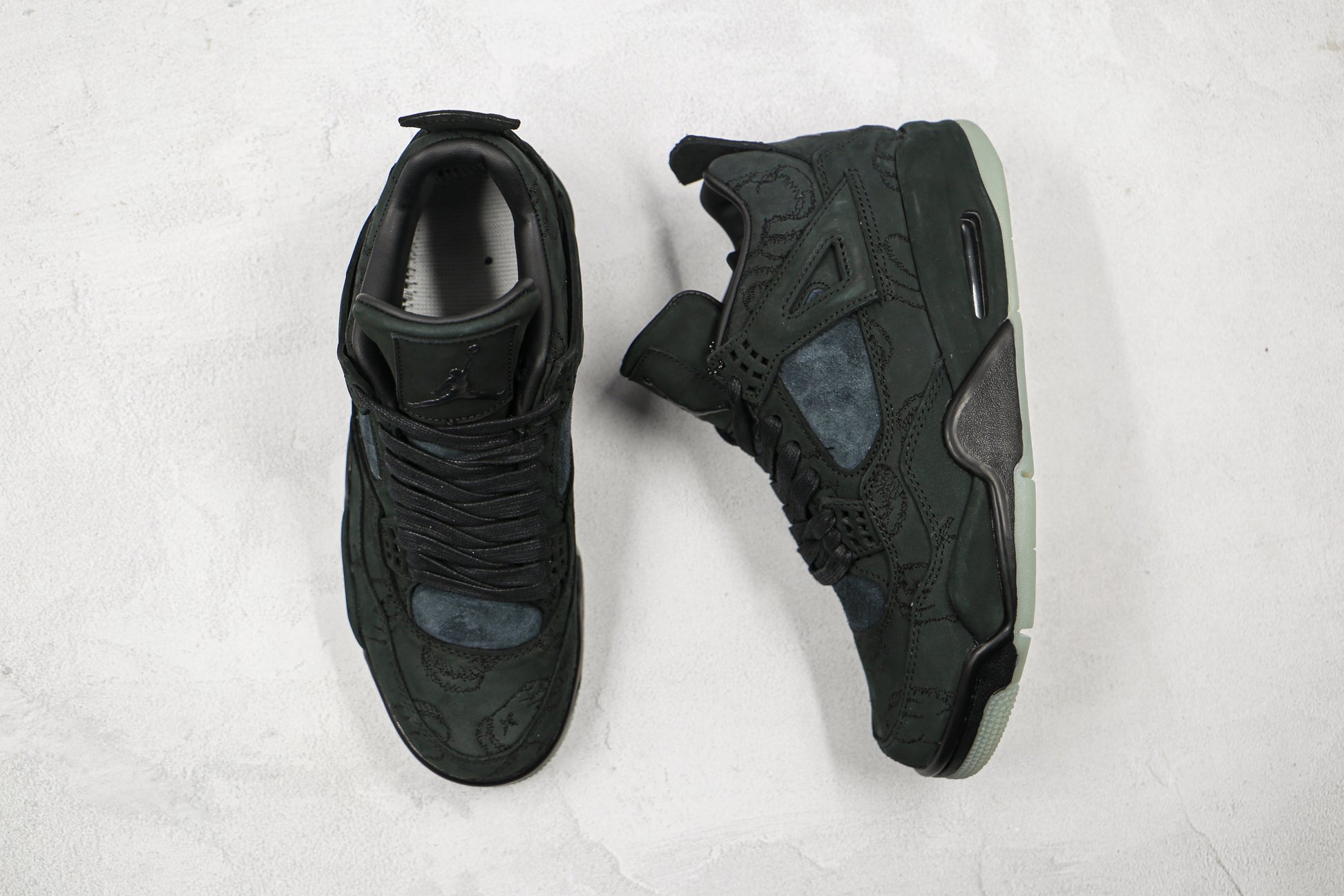 Air Jordan 4 KAWS Black