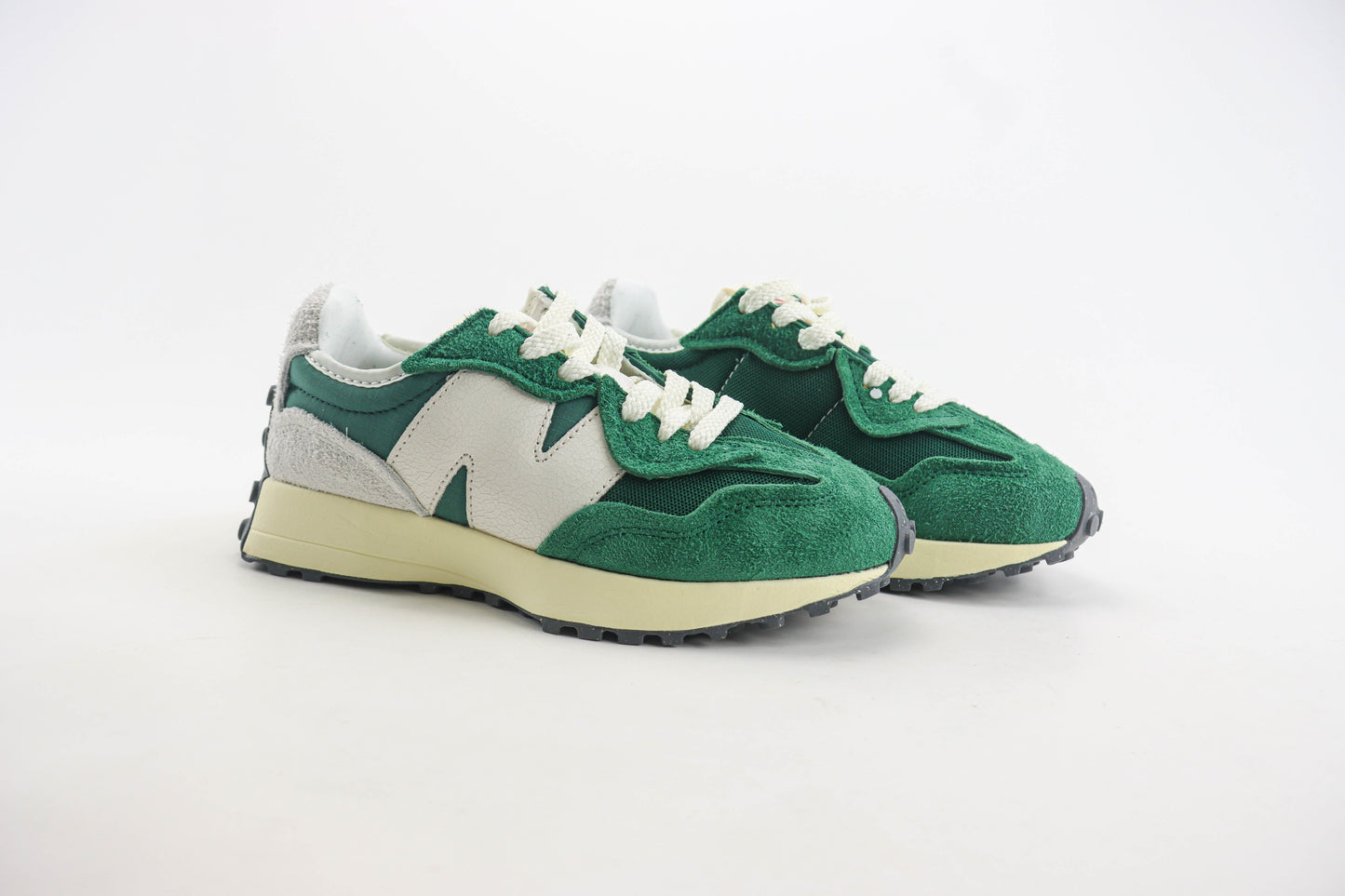 New Balance 327 White Beige