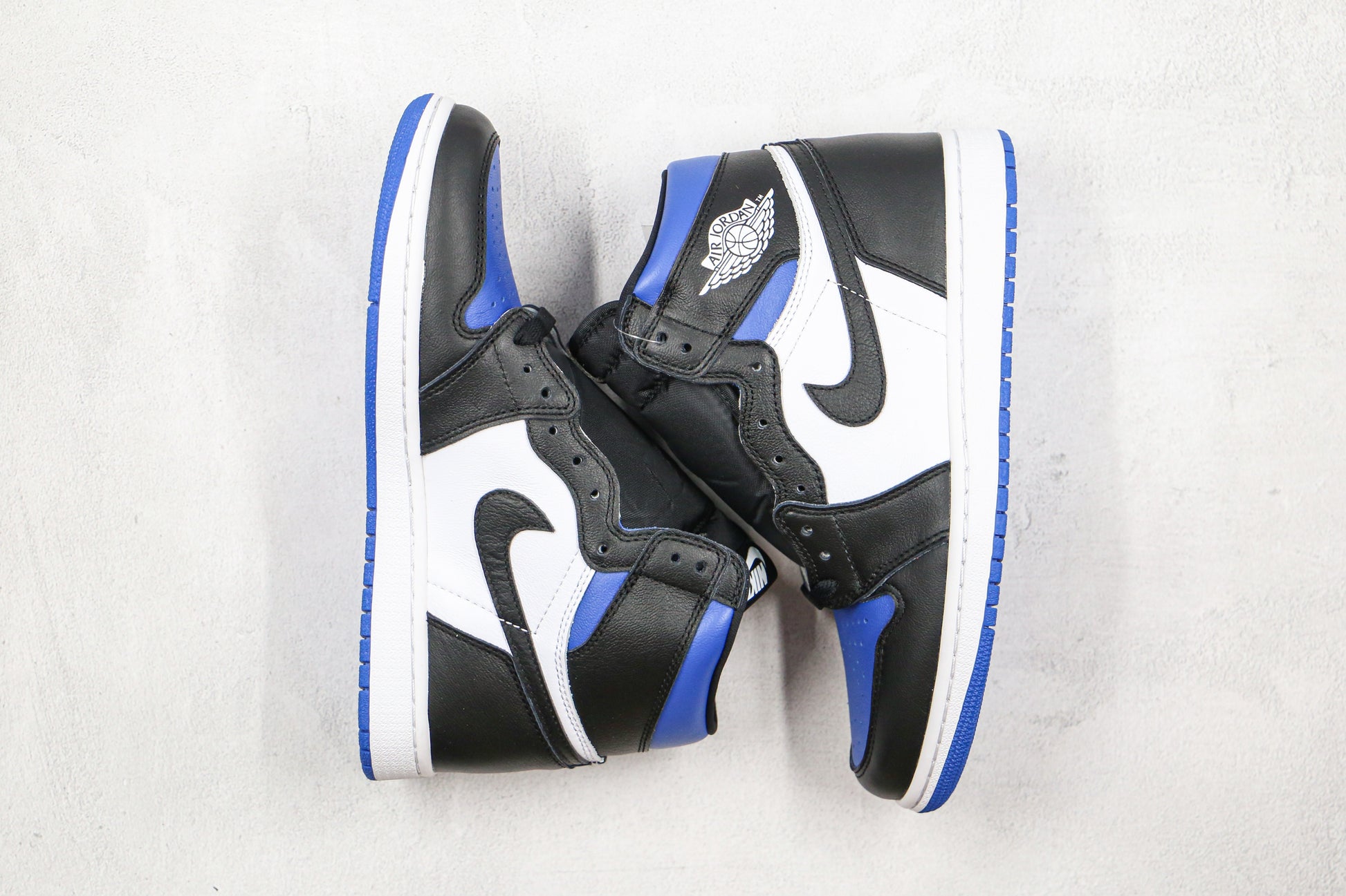 Air Jordan 1 High Patent Royal