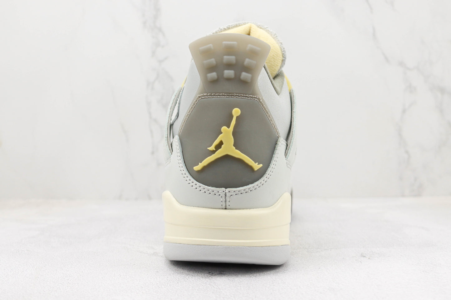 Air Jordan 4 SE Craft Photon Dust