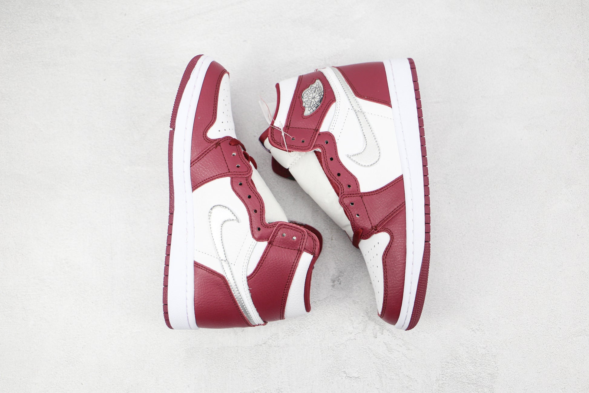 Air Jordan 1 High Bordeaux