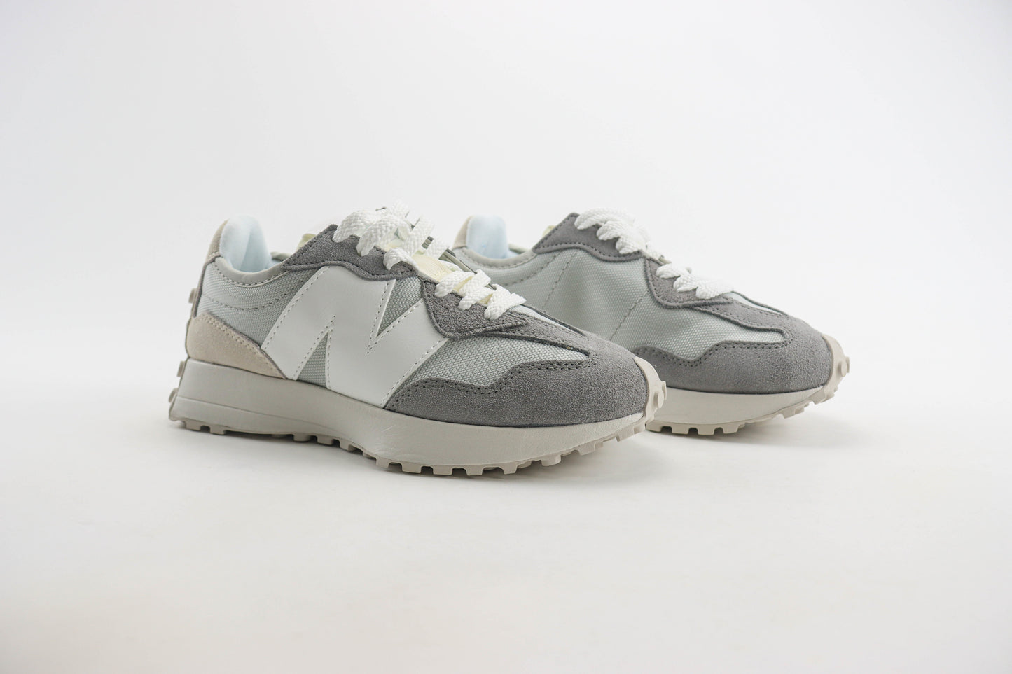 New Balance 327 White Grey