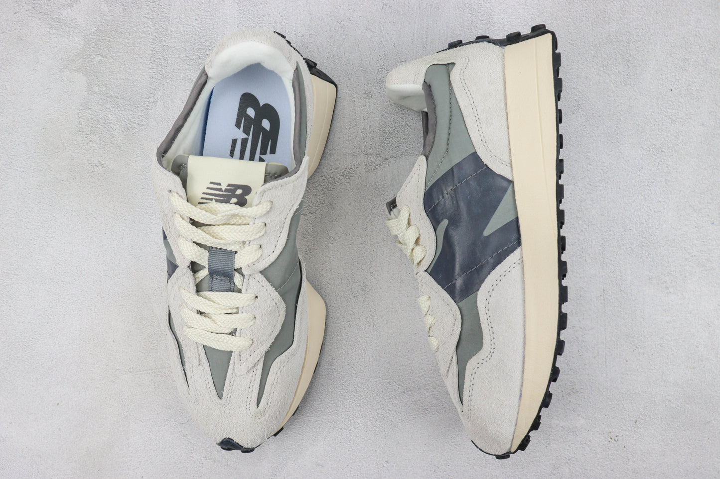 New Balance 327 Silver Grey U327WCA