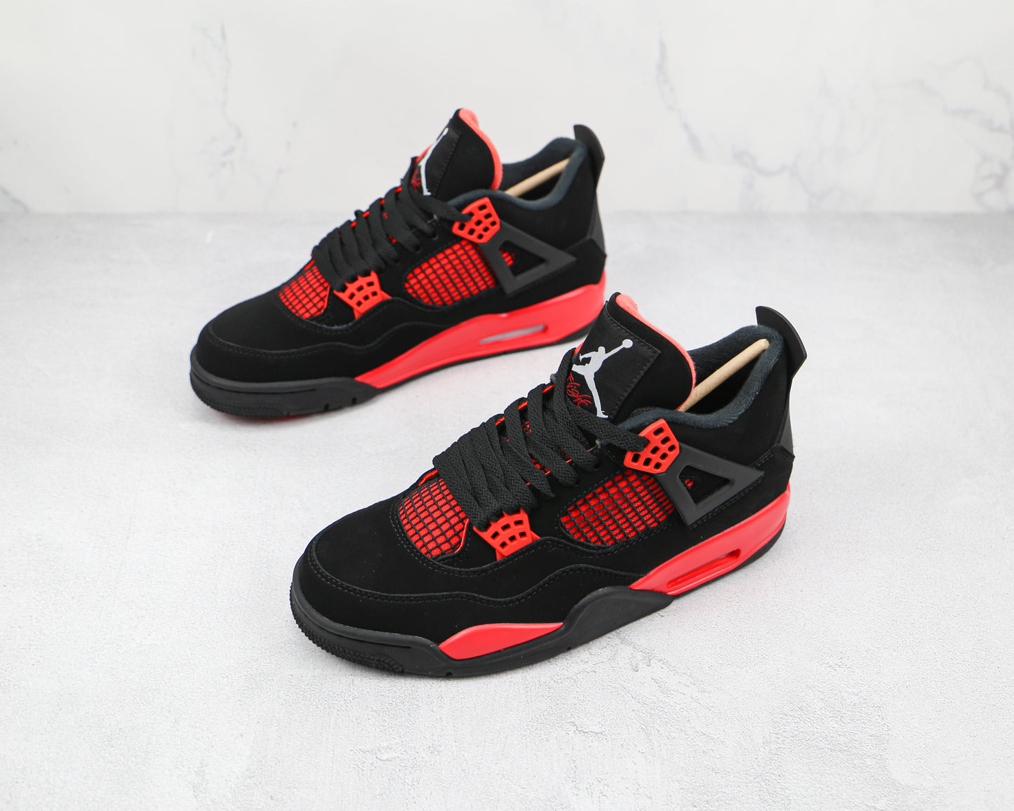Air Jordan 4 Red Thunder