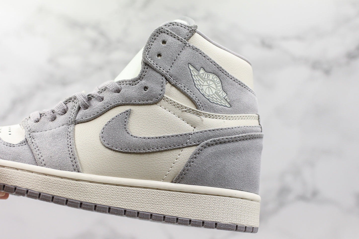 Air Jordan 1 High Soft Grey Sail