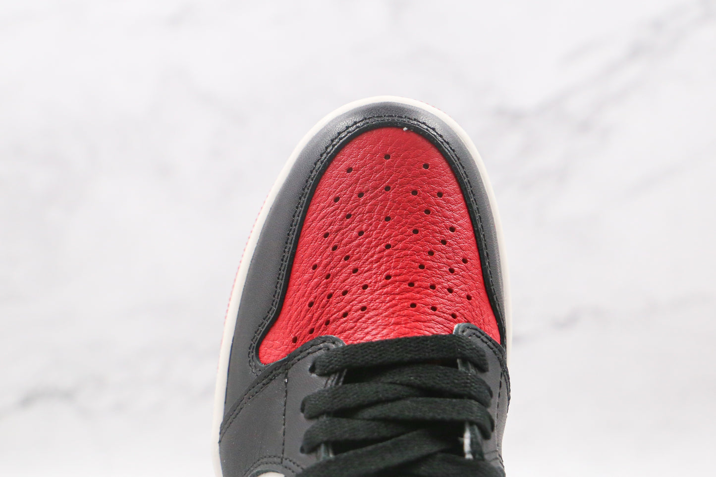 Air Jordan 1 High Bred Toe