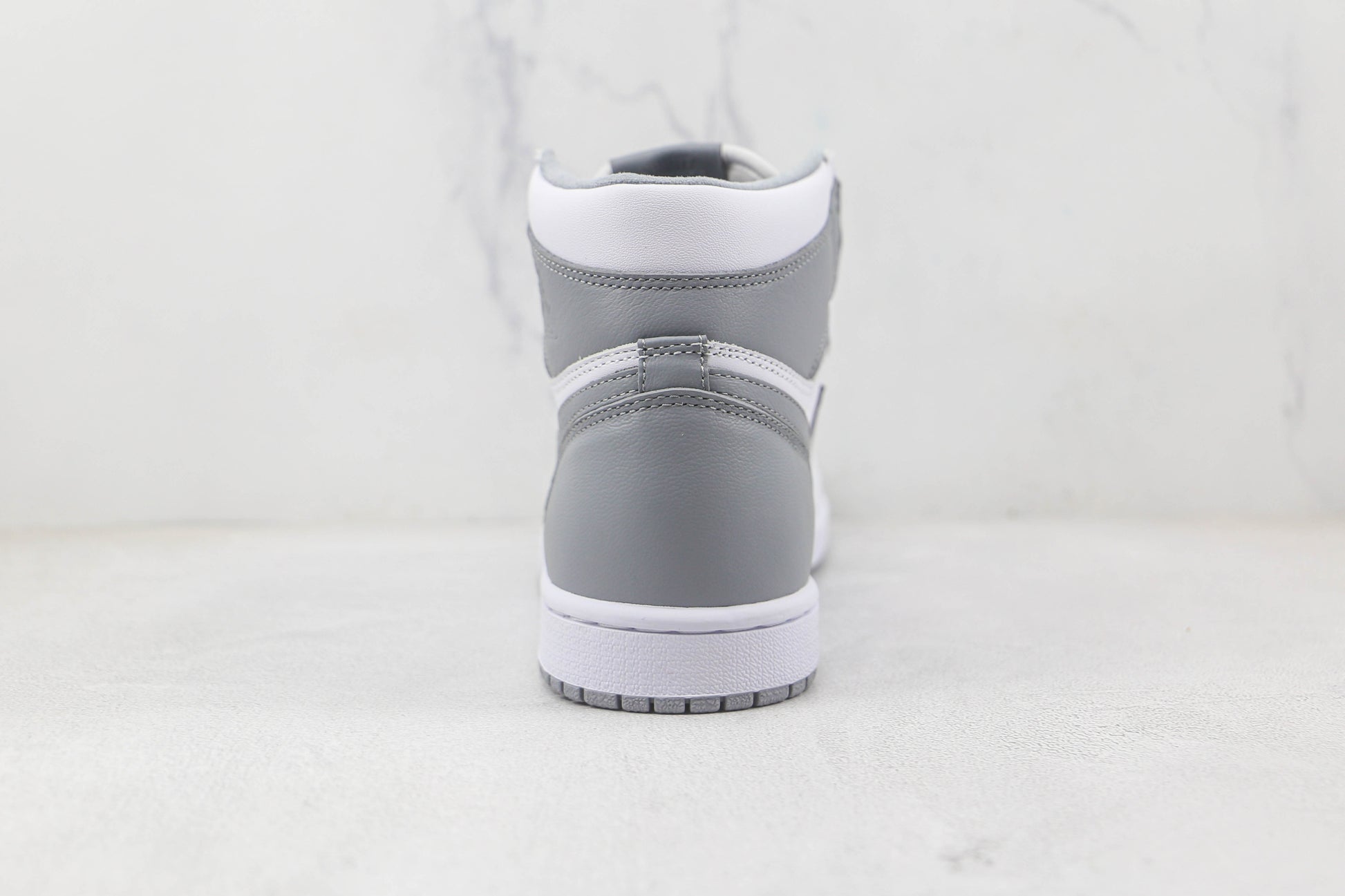 Air Jordan 1 High Light Smoke Grey