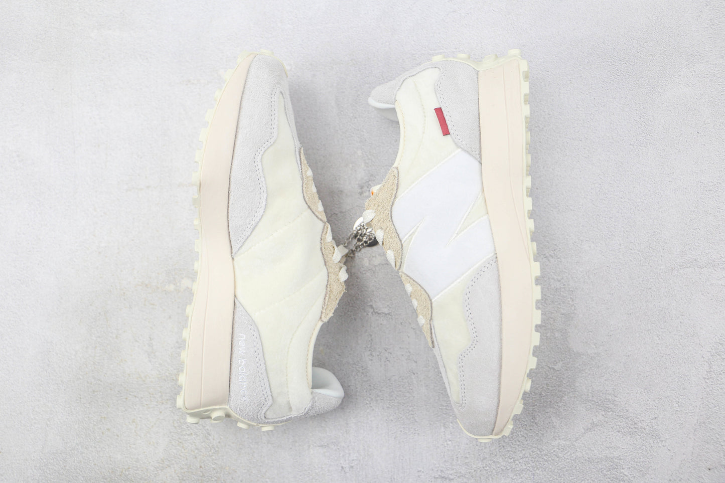 New Balance 327 Silver White MD327FG