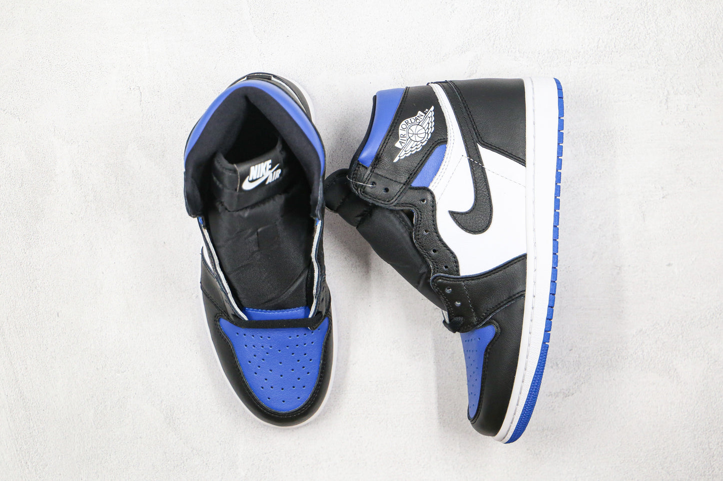 Air Jordan 1 High Patent Royal