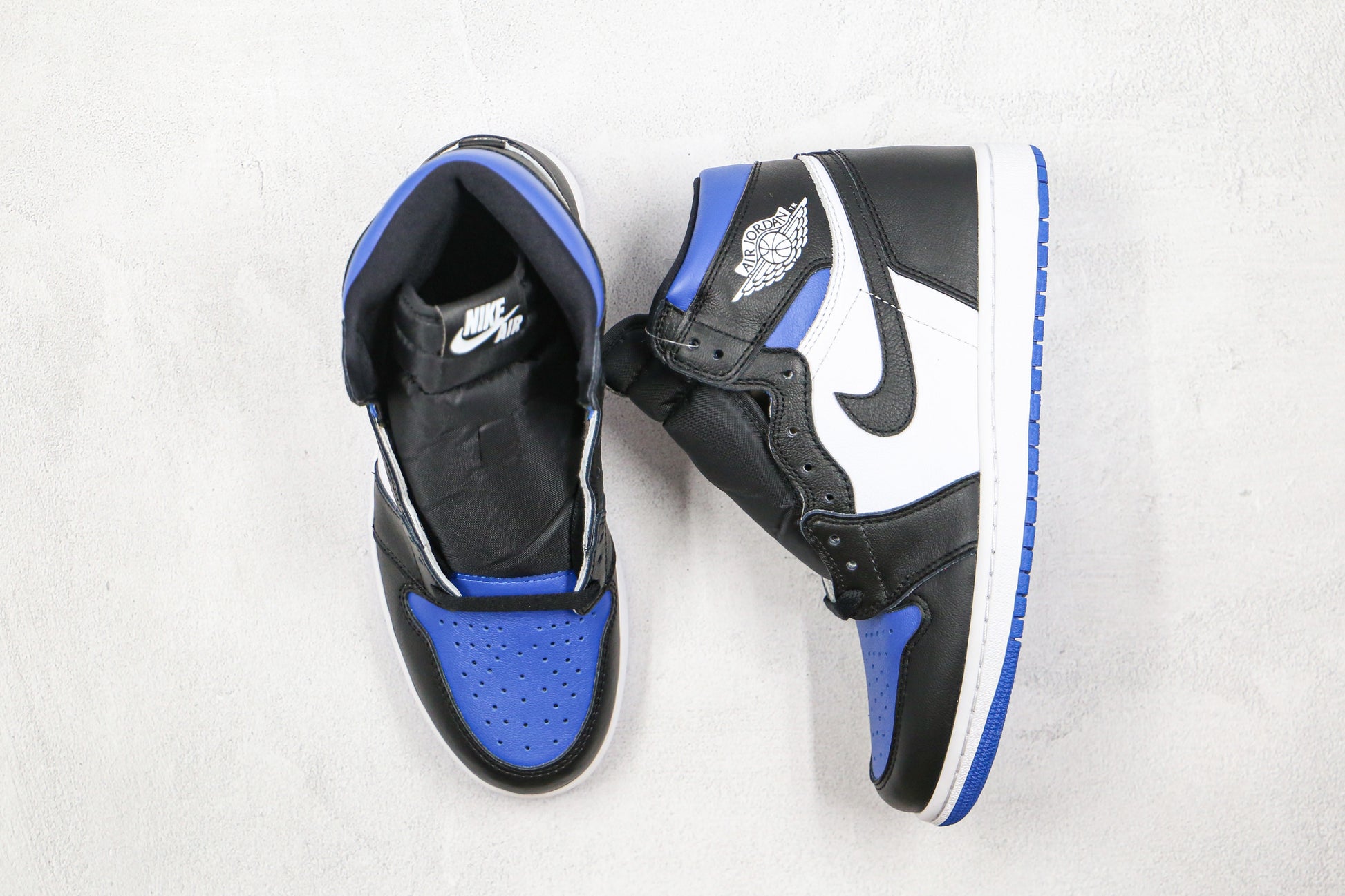Air Jordan 1 High Patent Royal