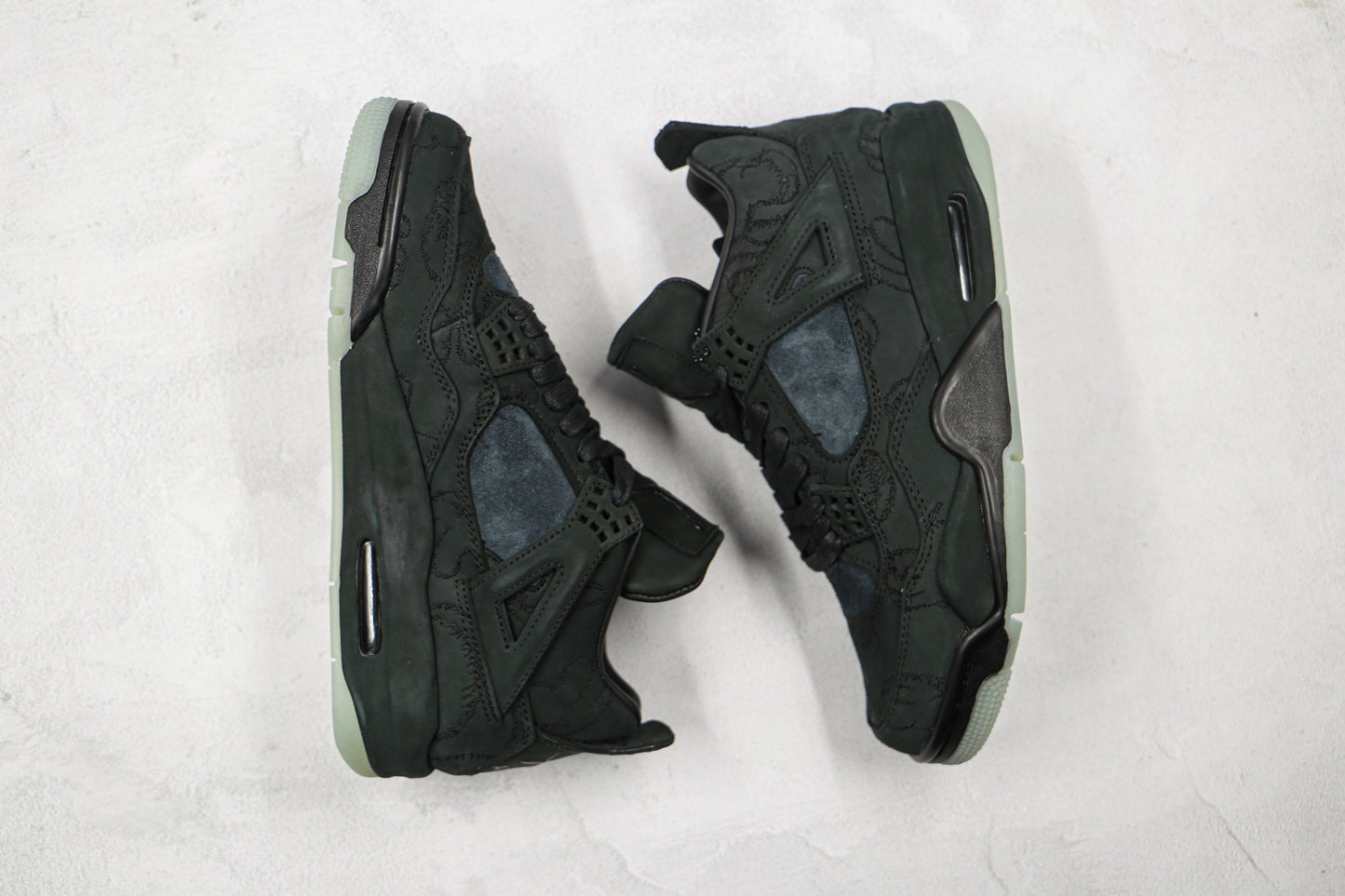 Air Jordan 4 KAWS Black