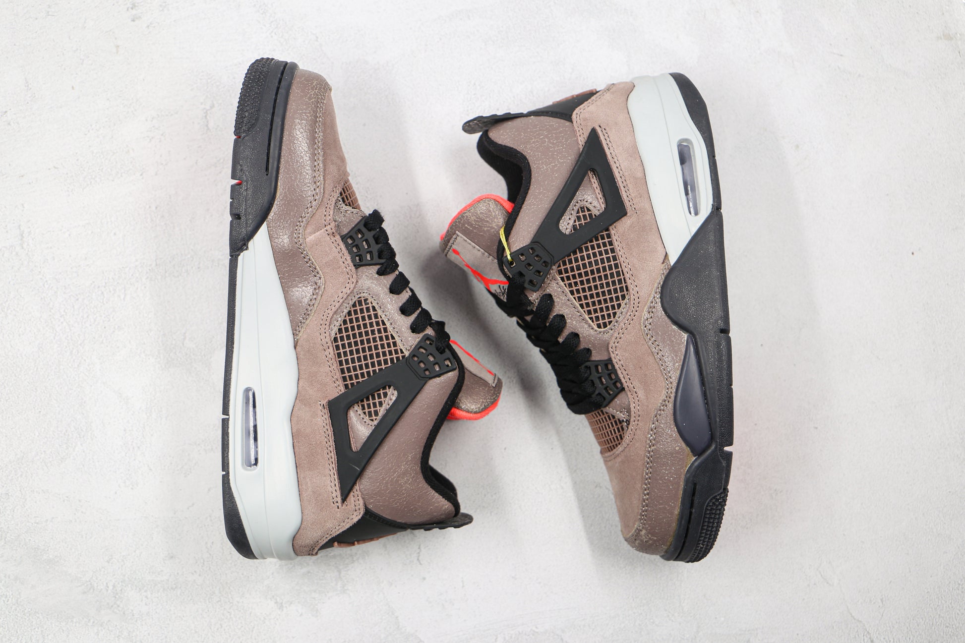 Air Jordan 4 Taupe Haze