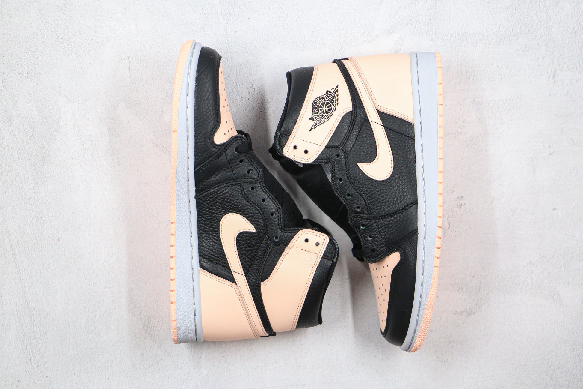 Air Jordan 1 High Crimson Tint