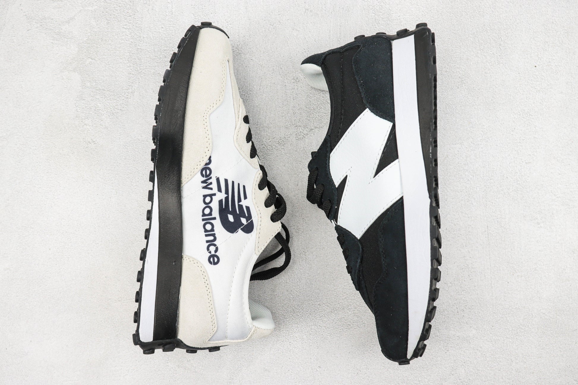 New Balance 327 White Silver MS327BW1