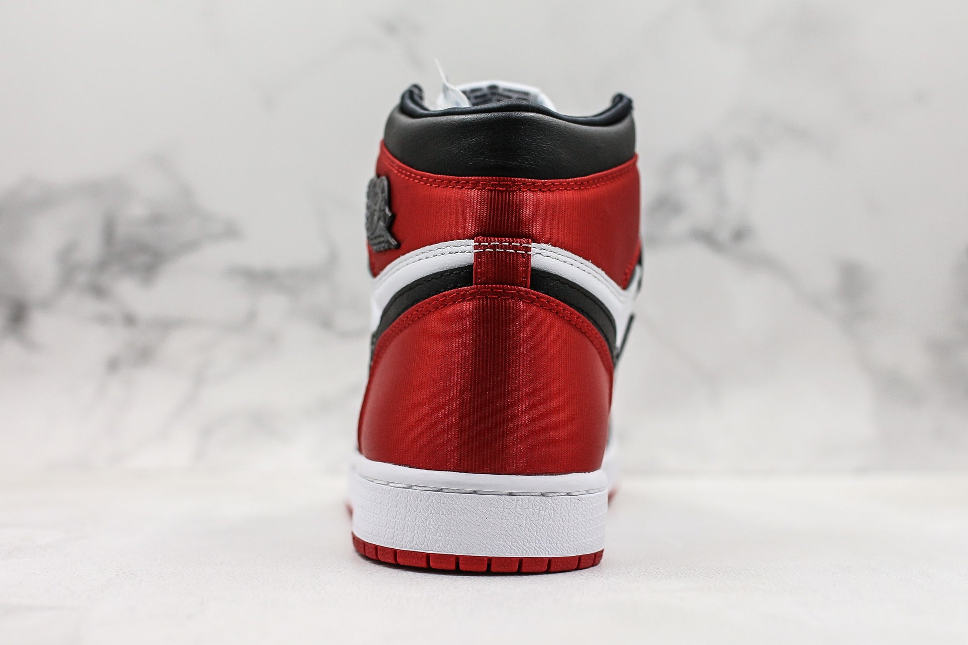 Air Jordan 1 High Black Toe