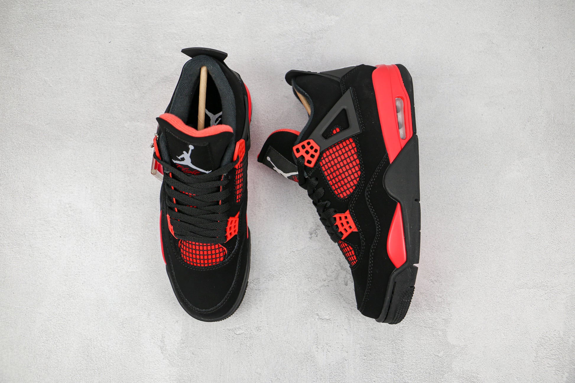 Air Jordan 4 Red Thunder