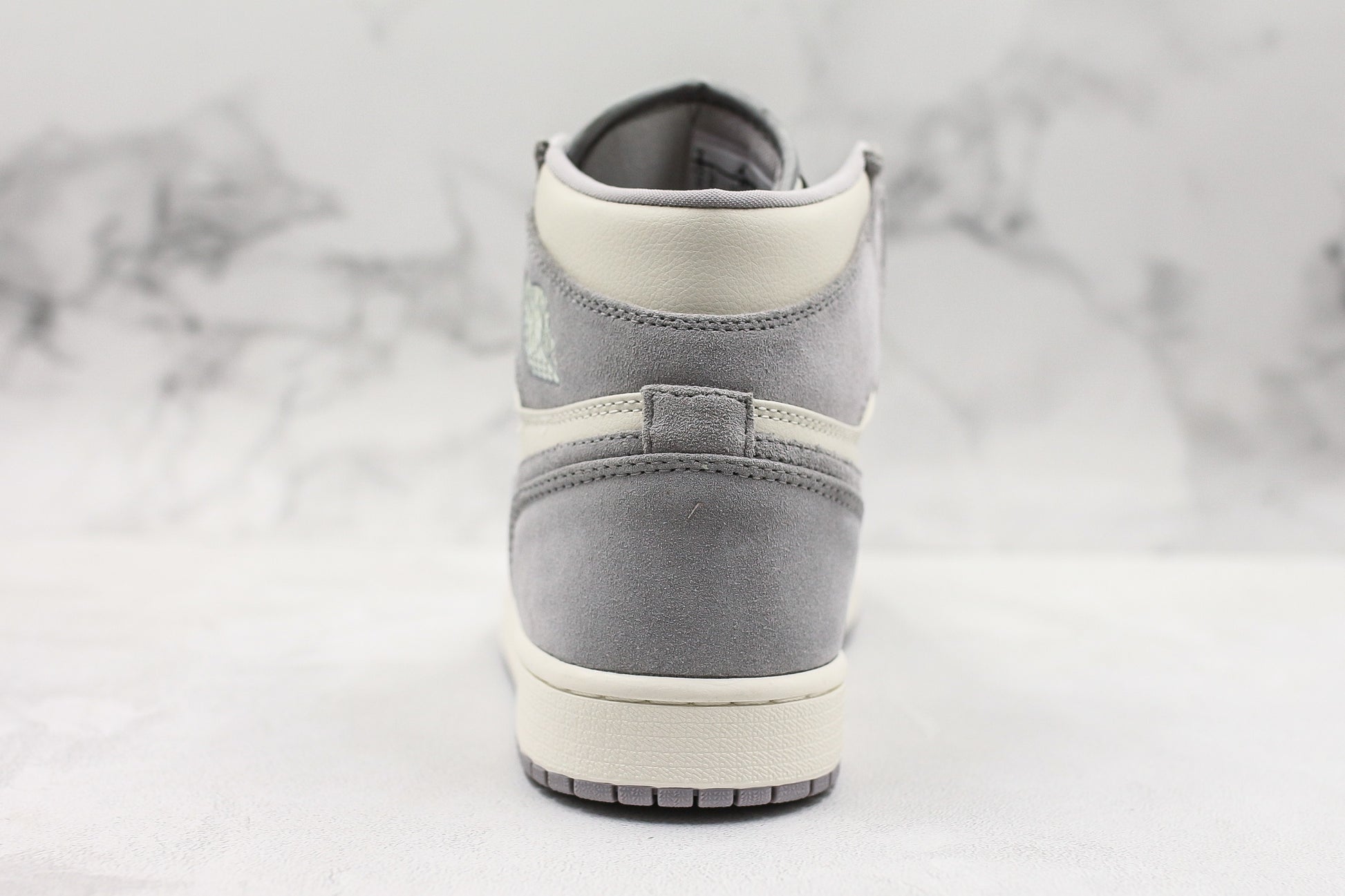 Air Jordan 1 High Soft Grey Sail