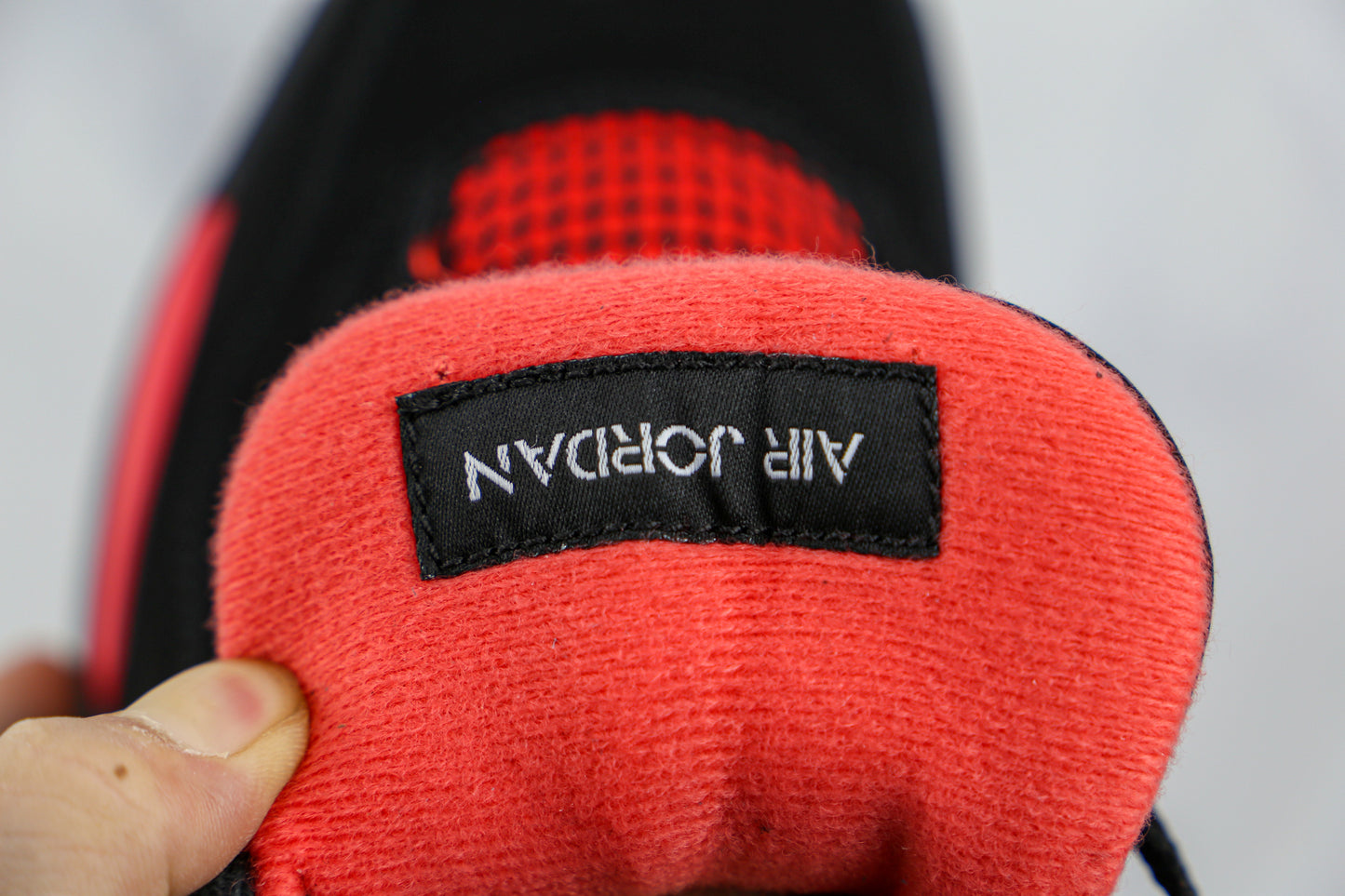 Air Jordan 4 Red Thunder