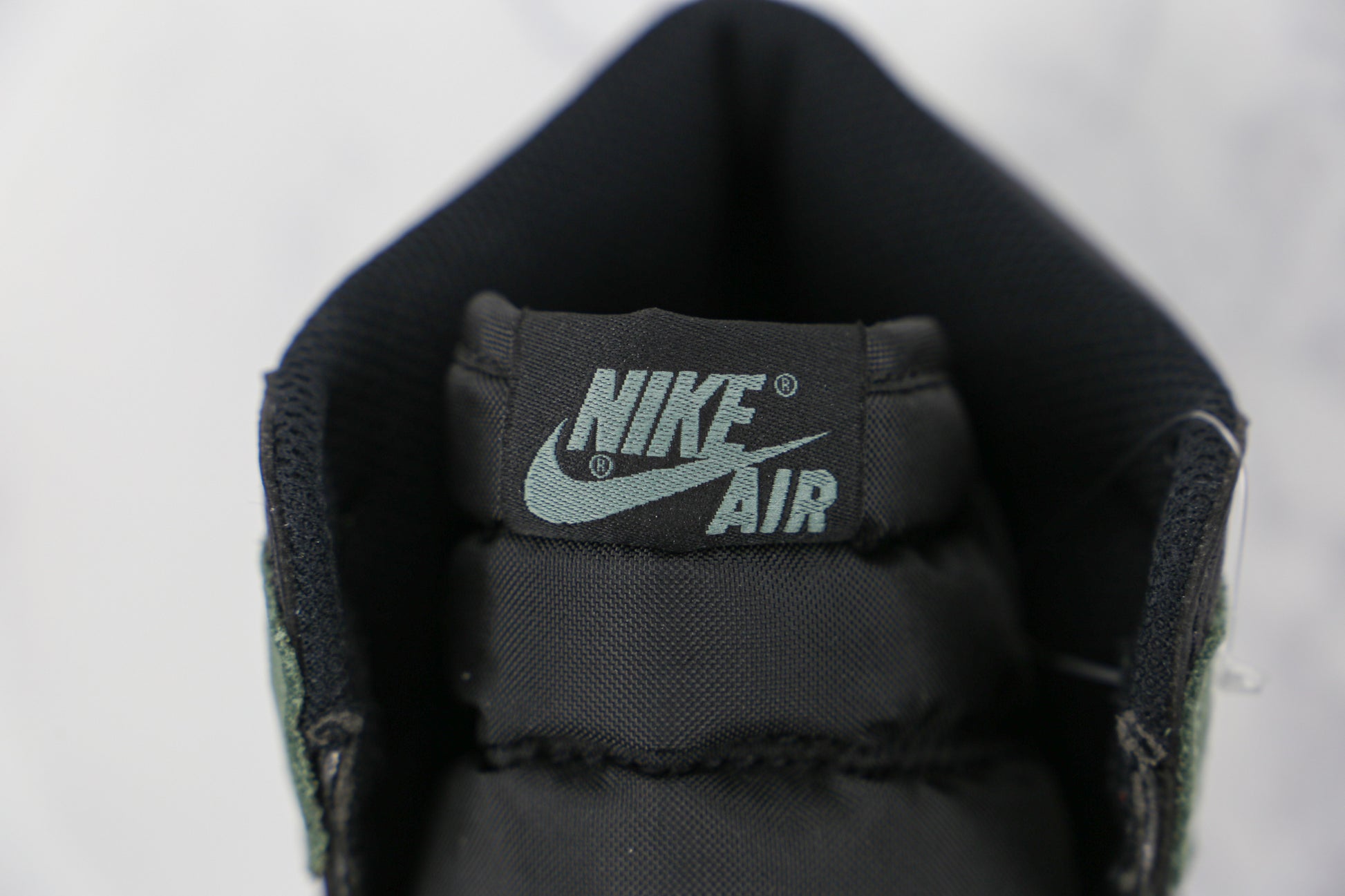 Air Jordan 1 High Green Toe