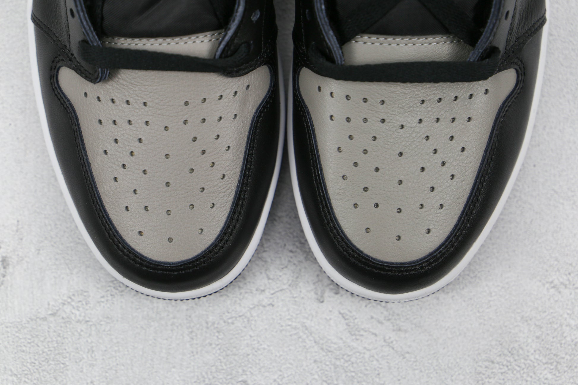 Air Jordan 1 High Shadow Grey