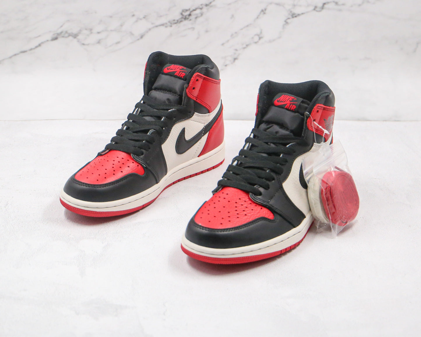 Air Jordan 1 High Bred Toe