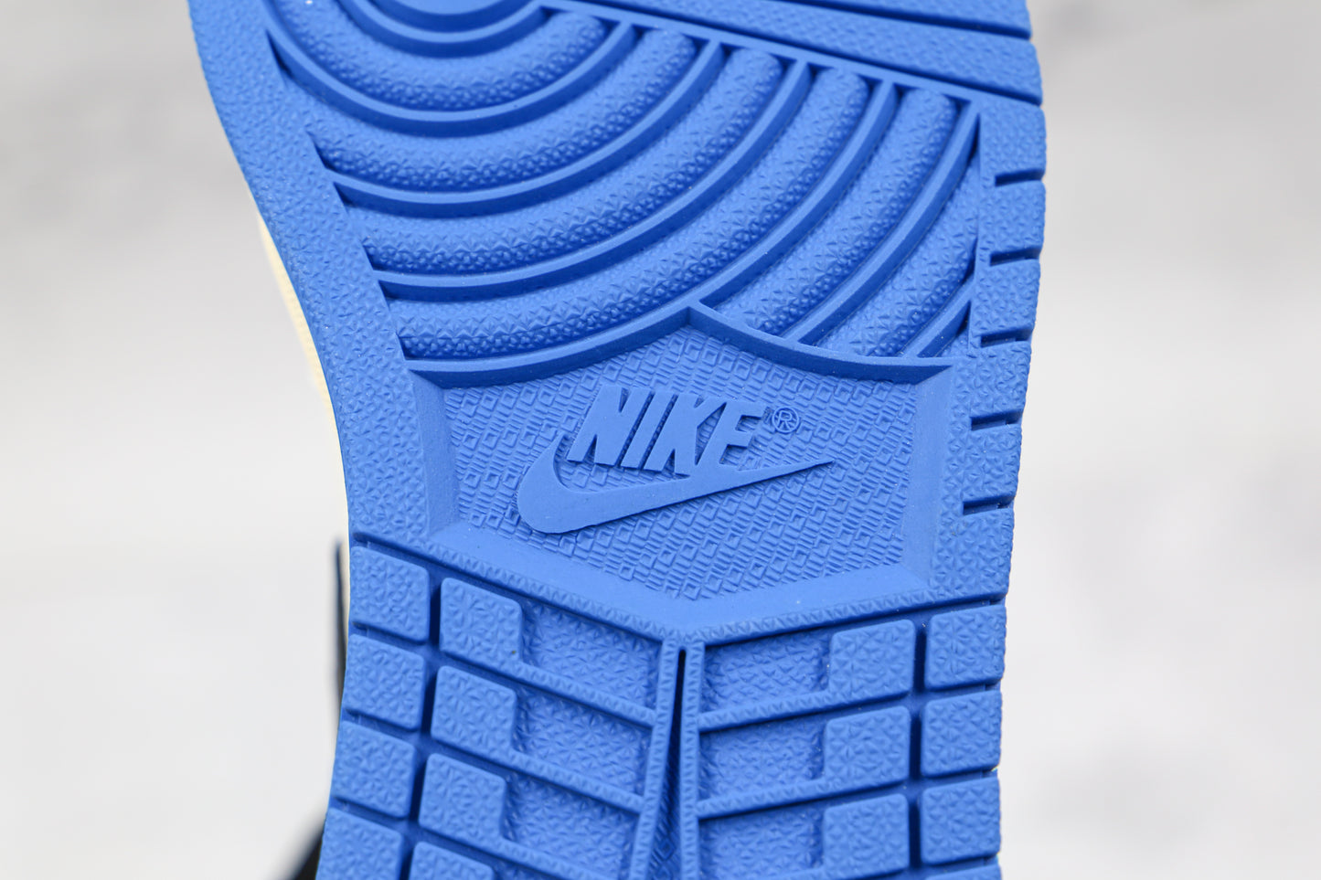Air Jordan 1 High Fragment Reverse Swoosh
