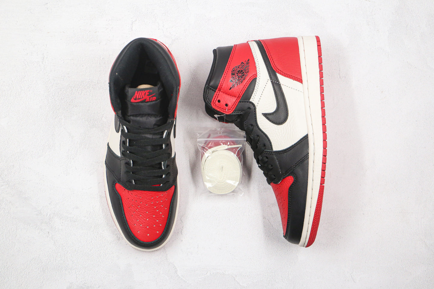 Air Jordan 1 High Bred Toe