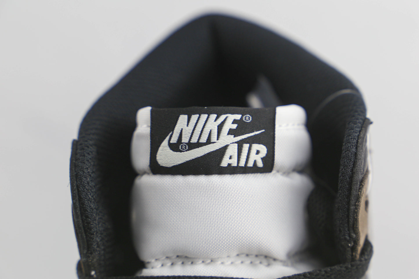 Air Jordan 1 High Dark Mocha