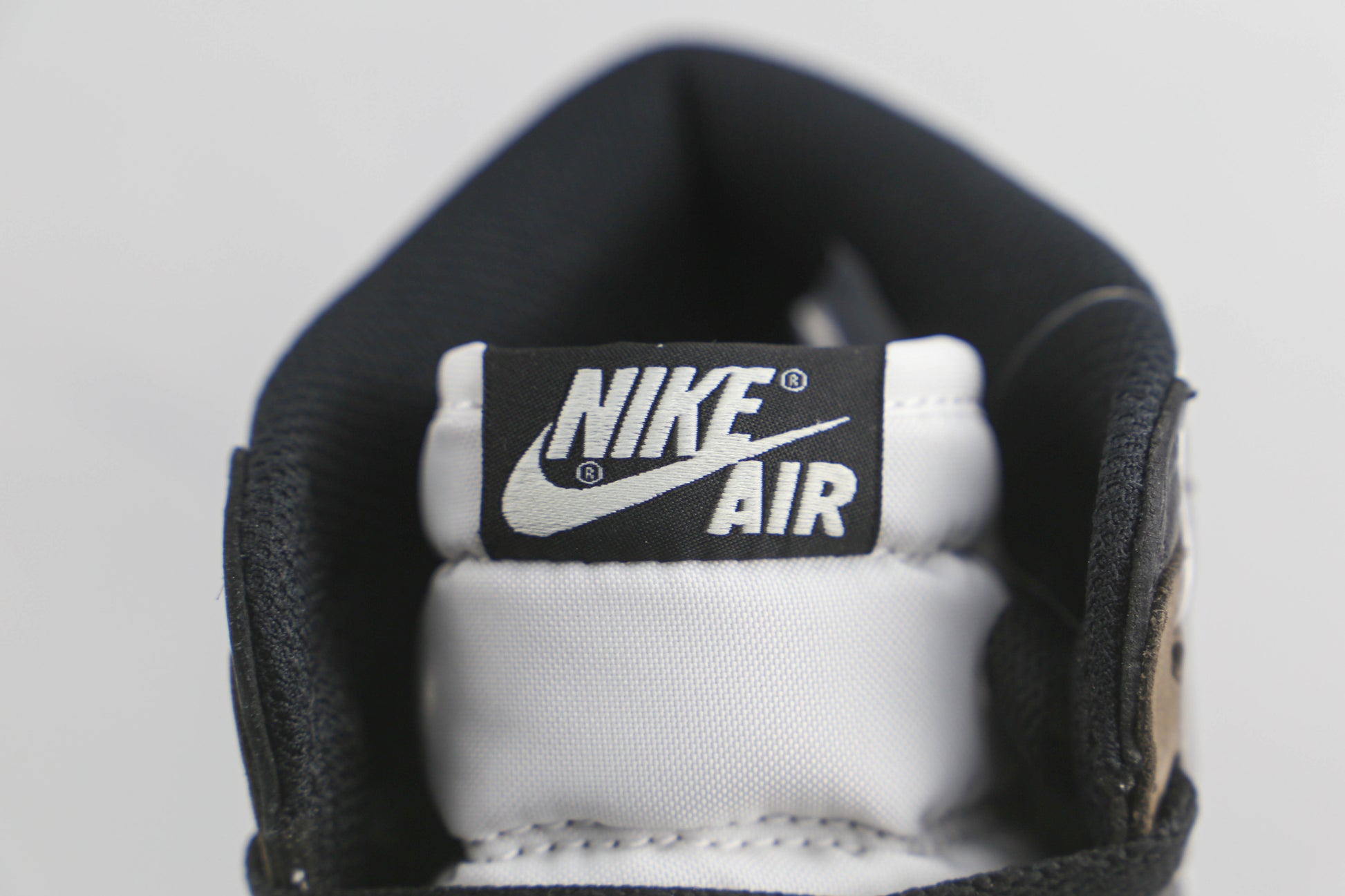 Air Jordan 1 High Dark Mocha