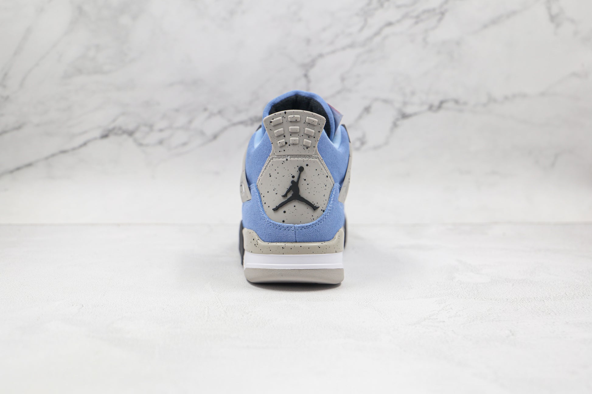 Air Jordan 4 University Blue