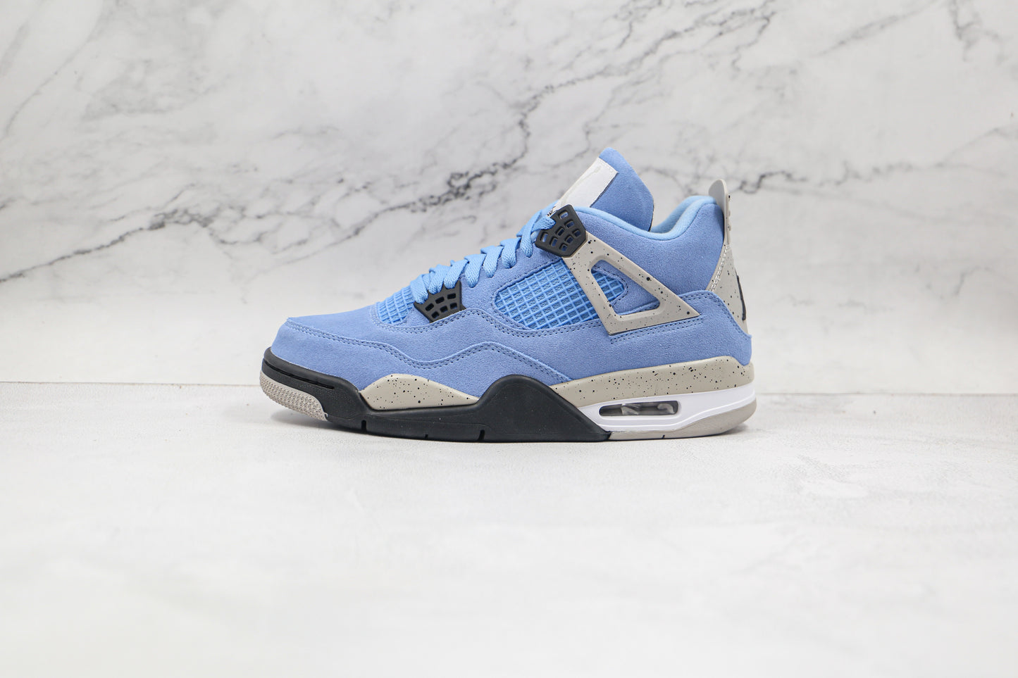 Air Jordan 4 University Blue