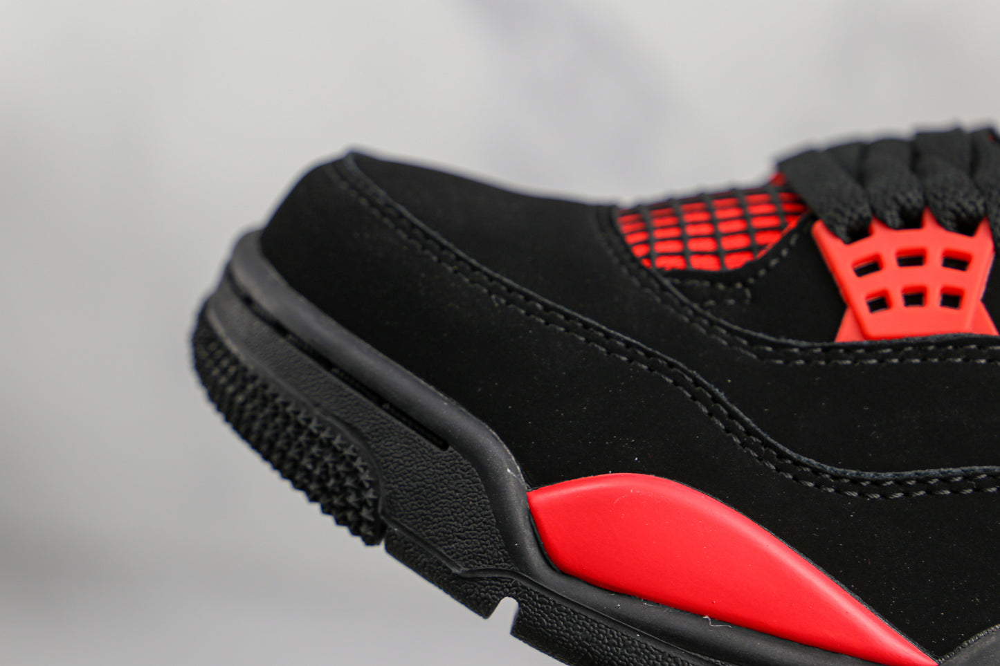 Air Jordan 4 Red Thunder