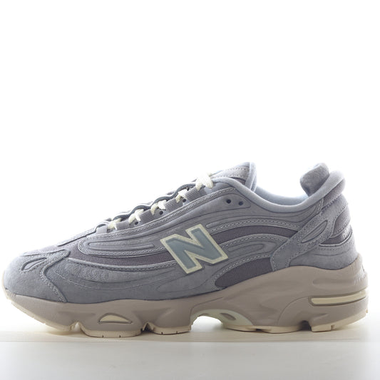 New Balance 1000