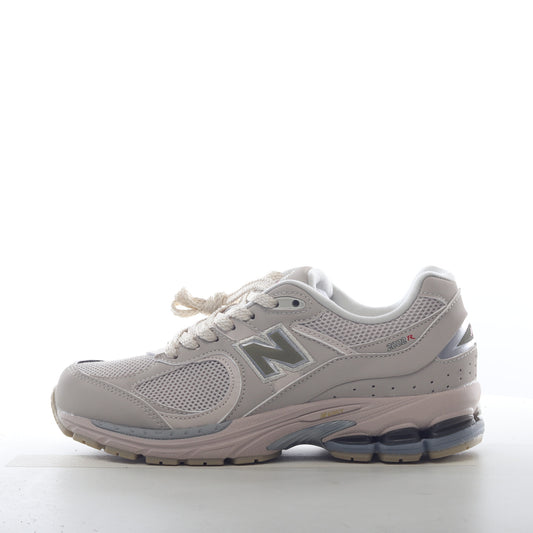 New Balance 2002 Off White