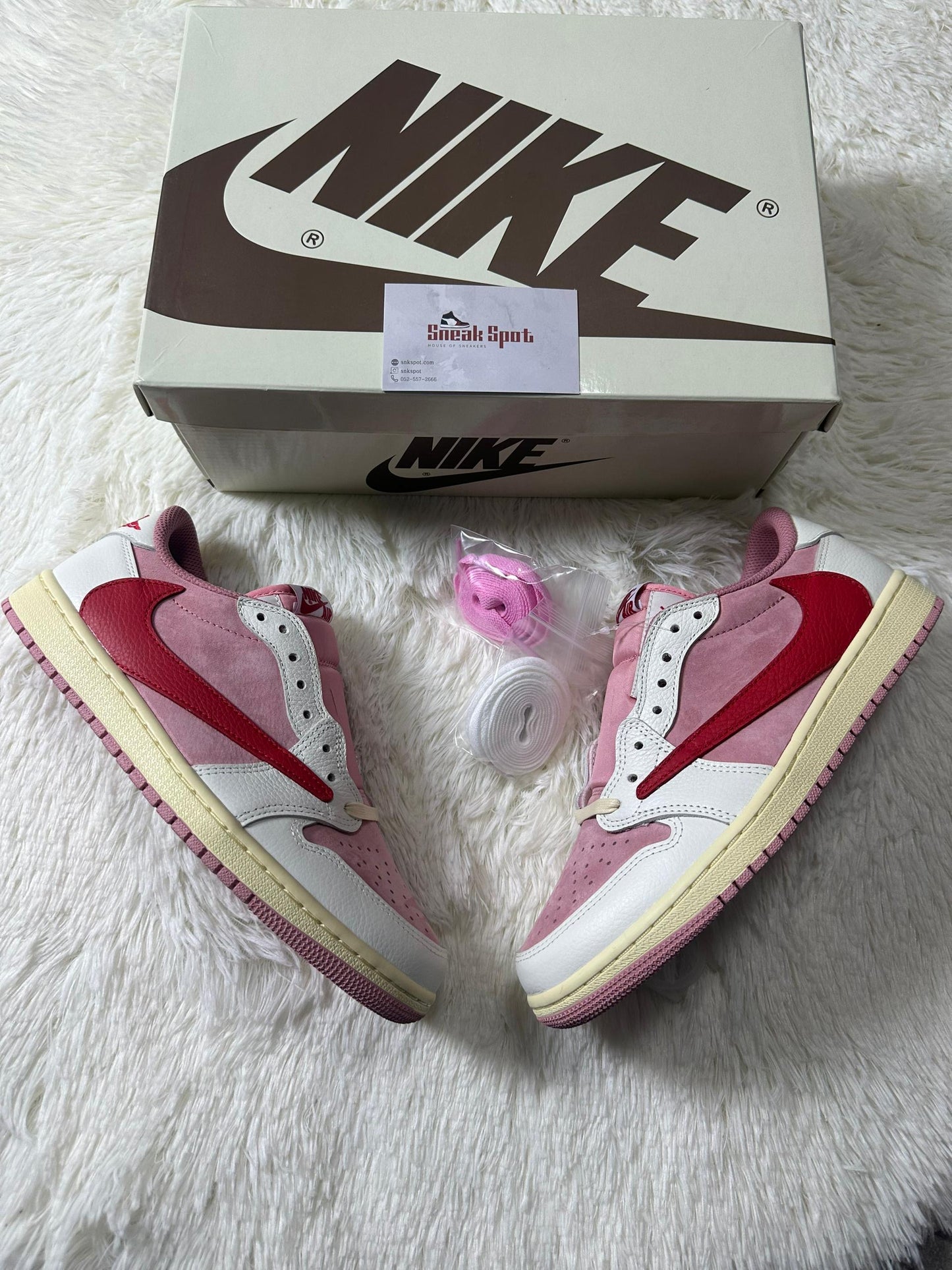 Air Jordan 1 Low Travis Scott OG ‏Shy Pink and Tropical Pink Seude
