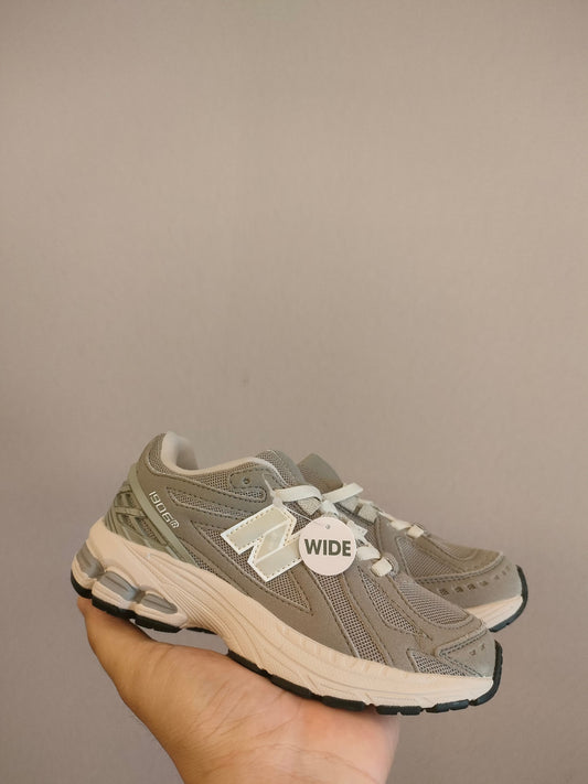 New Balance 1906 Kids