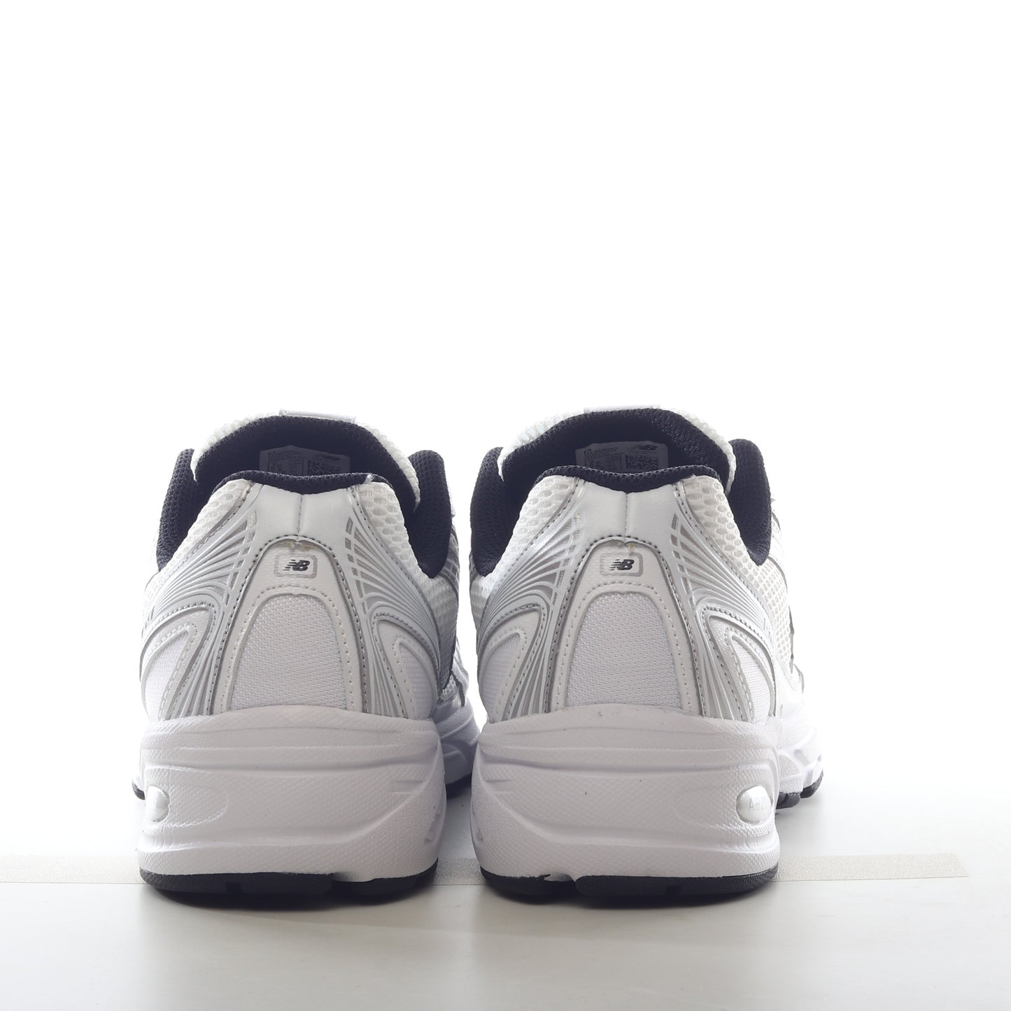New Balance 740 White Navy Classic