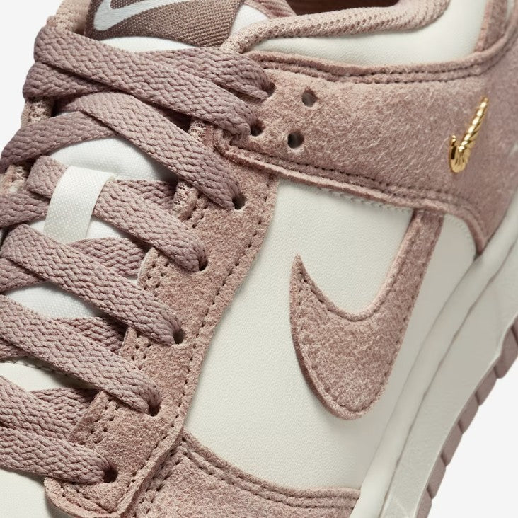 Dunk Low Mini Swoosh - Rose Whisper