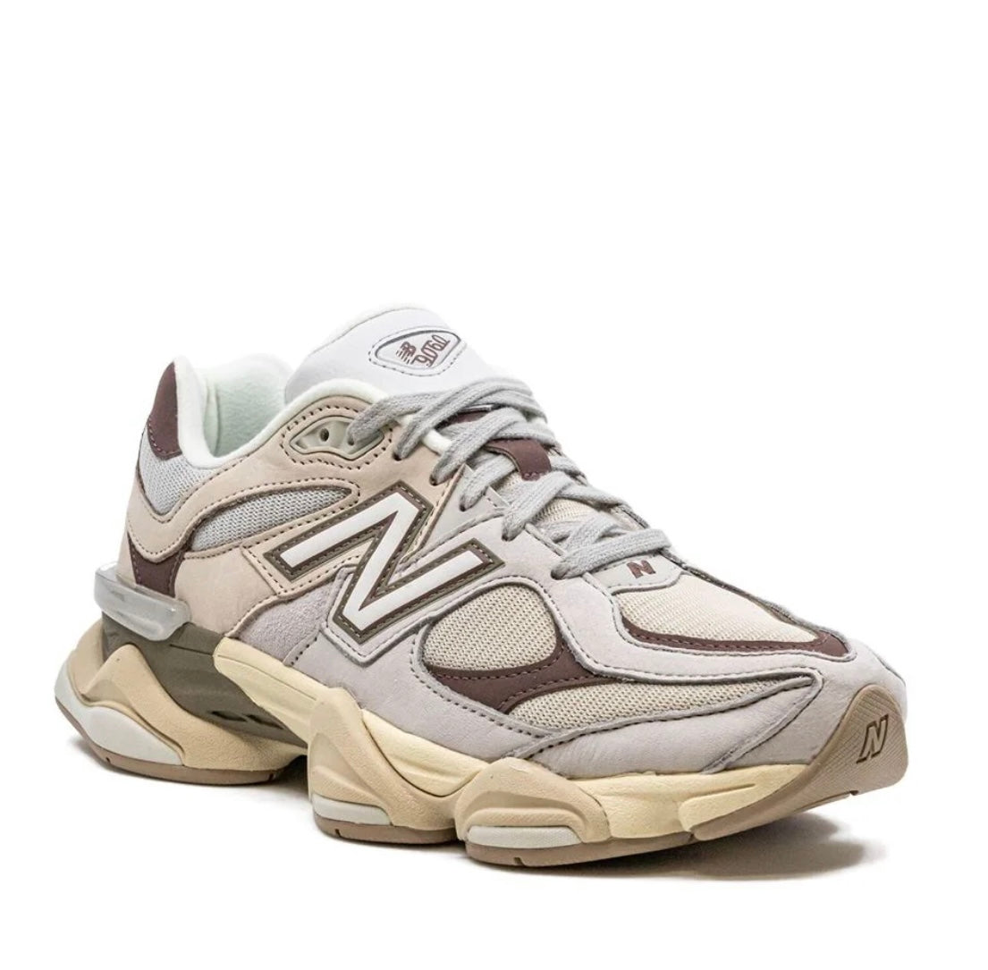 New Balance 9060 Light grey and green olive