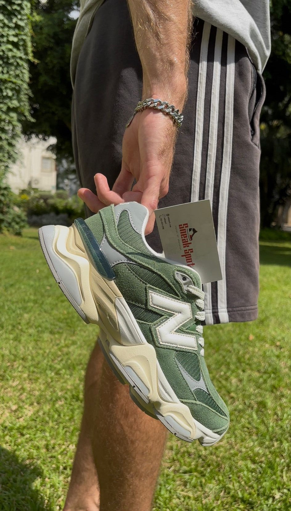 New Balance 9060 Green