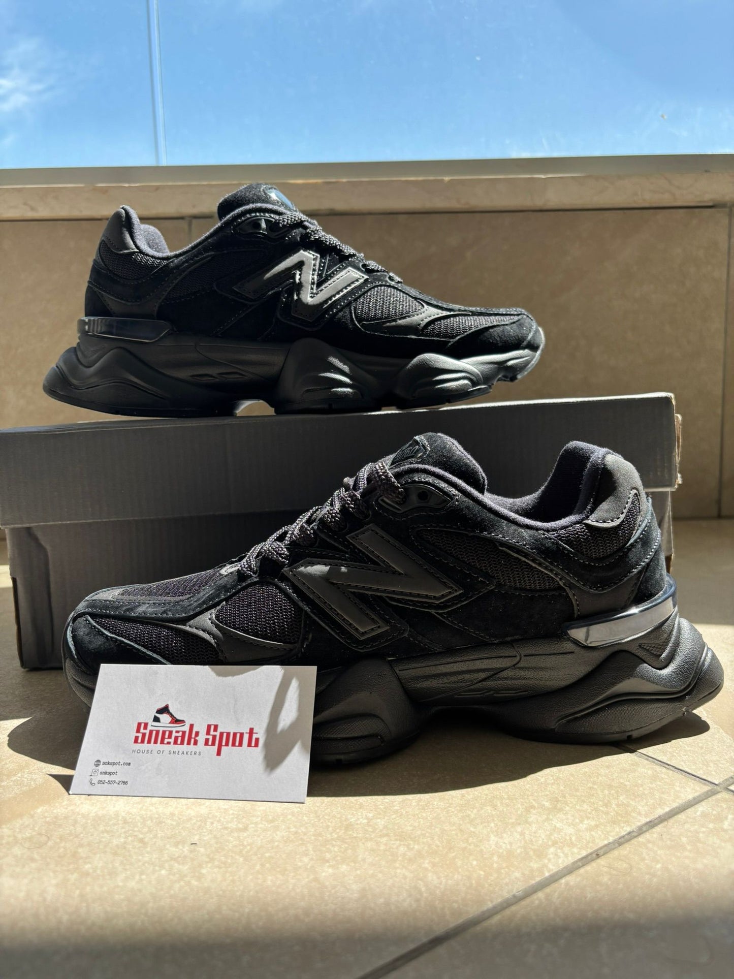 New Balance 9060 Triple Black
