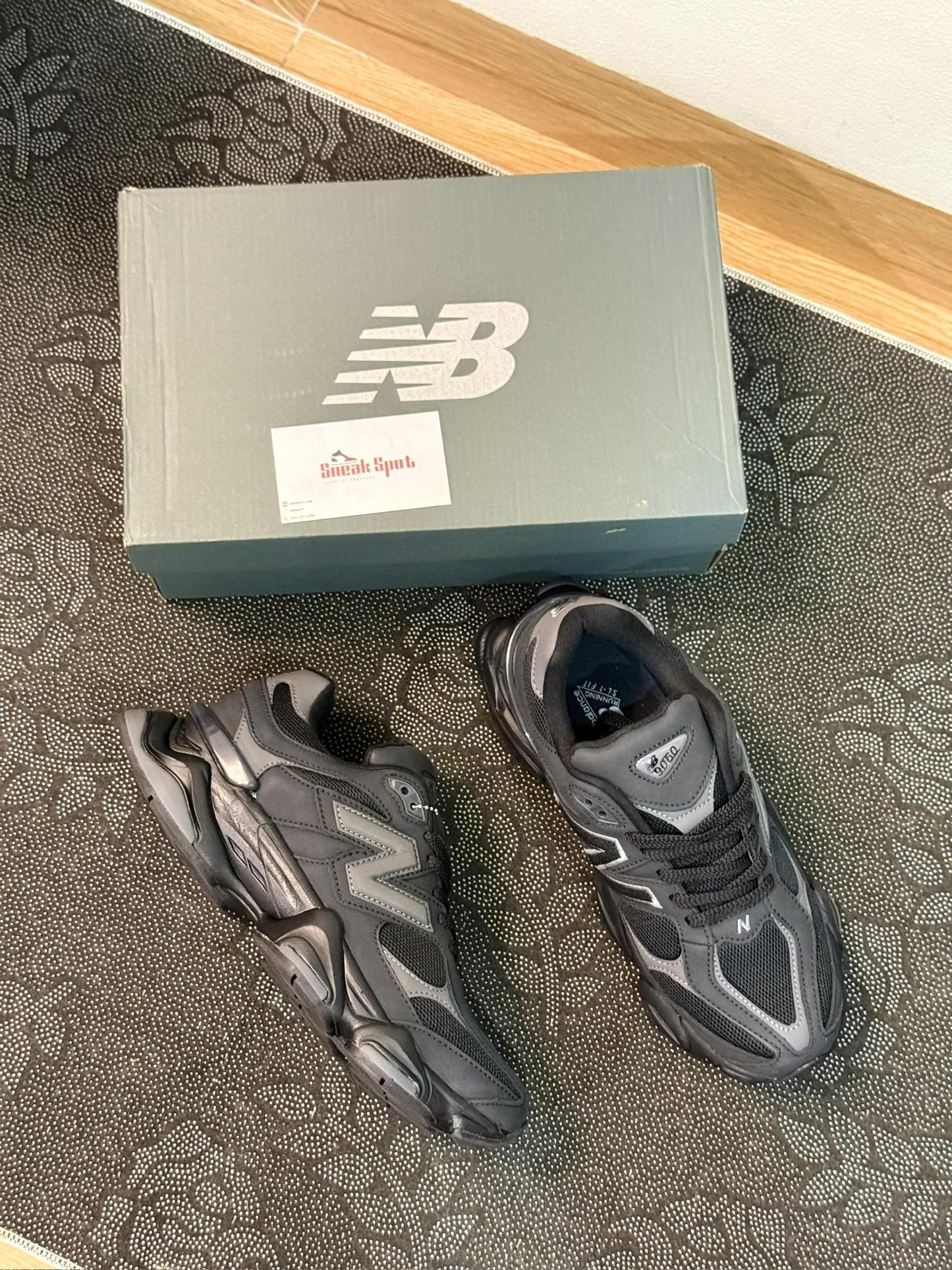 New Balance 9060 Cement Black