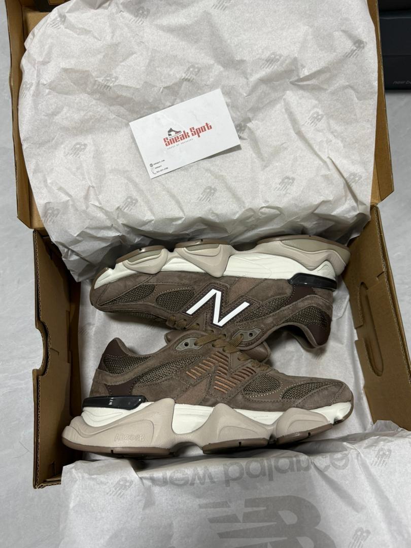 New Balance 9060 Brown