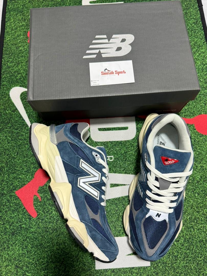 New Balance 9060 Outerspace
