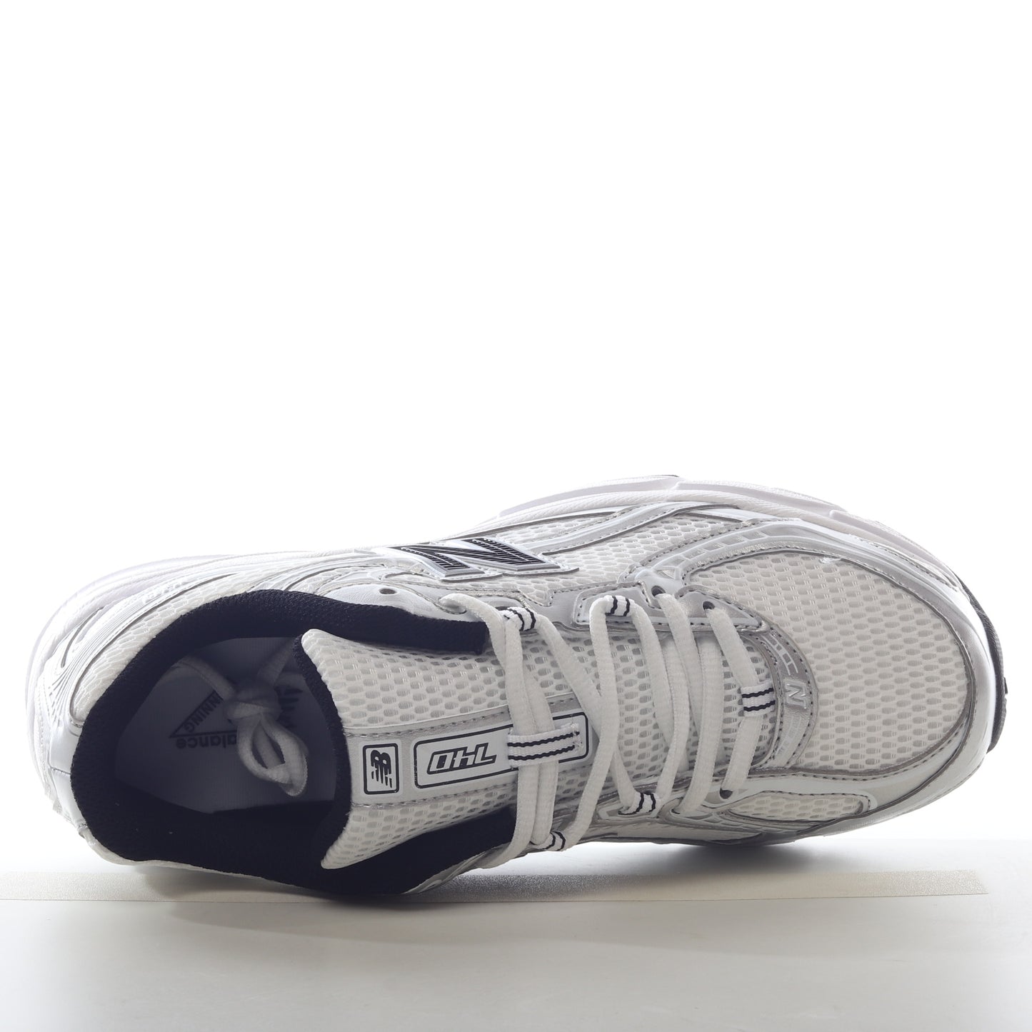 New Balance 740 White Navy Classic