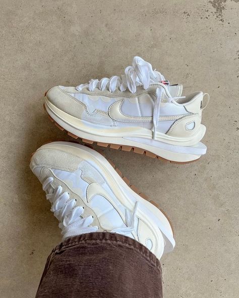 Nike Vaporwaffle Sacai Sail Gum