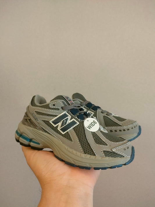 New Balance 1906 Kids
