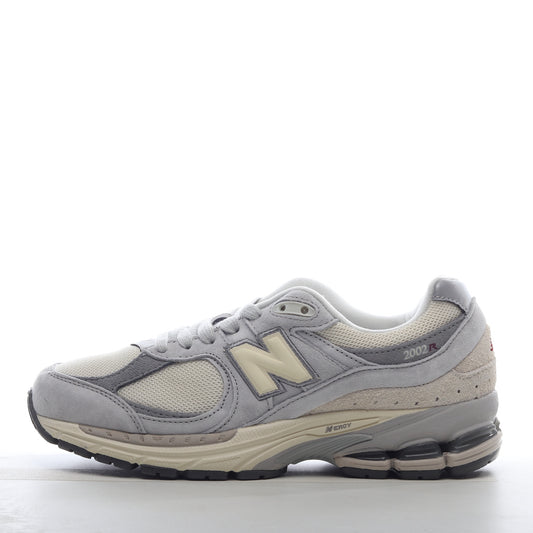 New Balance 2002 Beige Silver