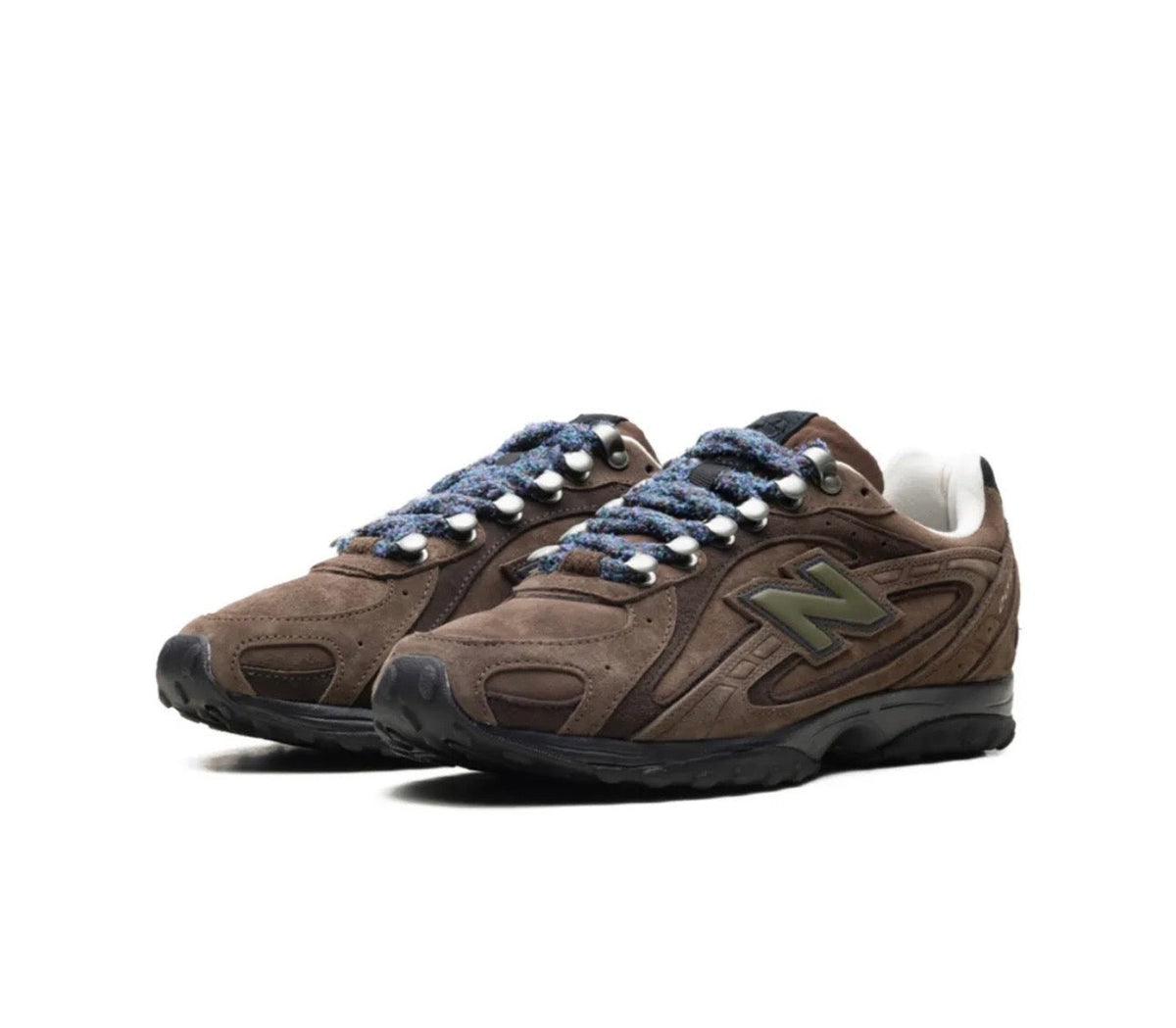 New Balance 204L brown