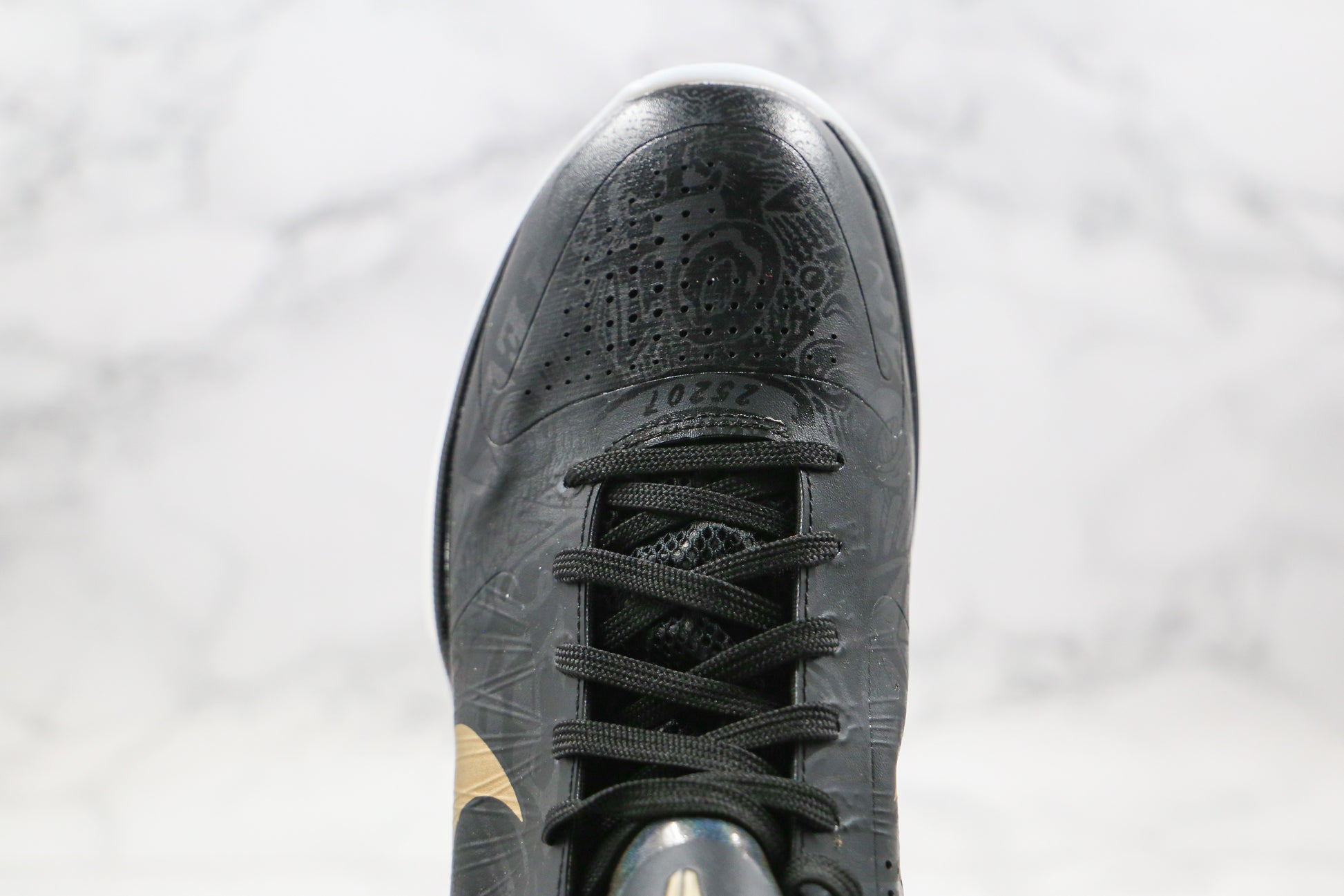 Nike Kobe Black Gold Black